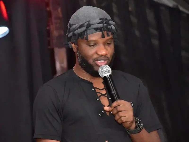 GWR: Nigerian comedian DeeOne completes world record for longest stand-up comedy