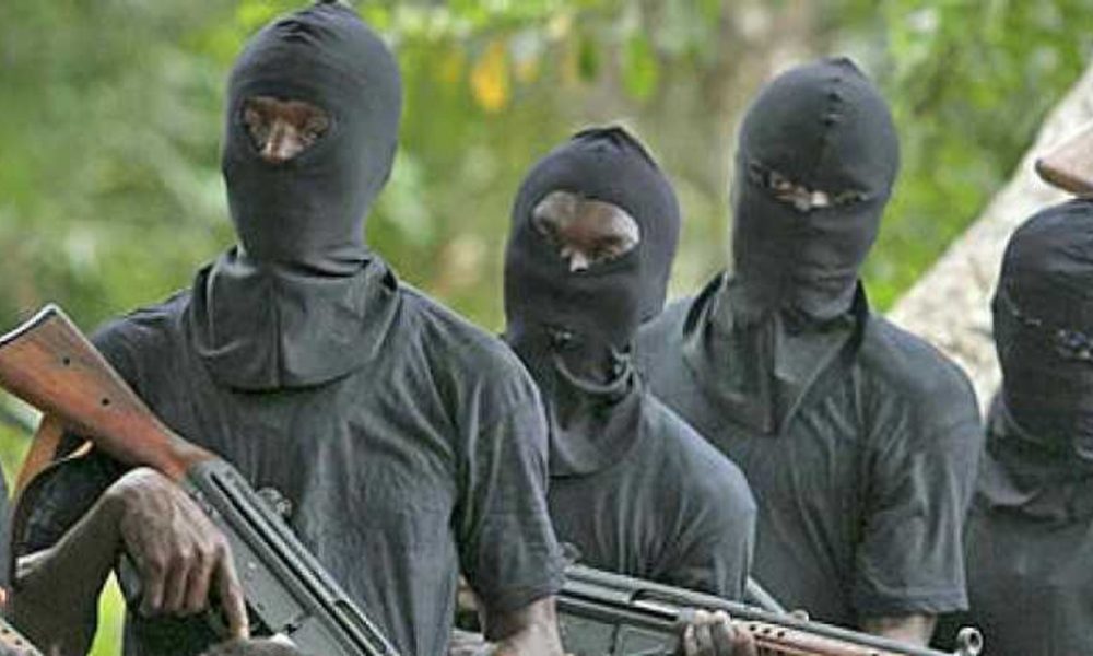 Suspected drug barons attack NDLEA, Army personnel in Edo