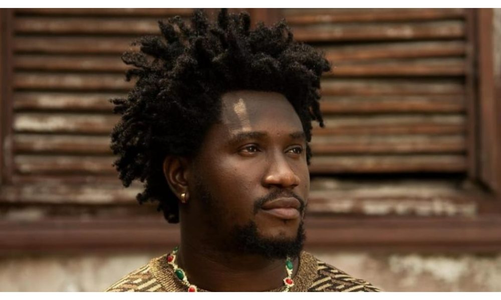 Why I'm both Muslim and Christian - Nasboi