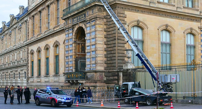Power Tool-Wielding Robbers Flee Louvre With 'Priceless' Jewellery • Channels Television