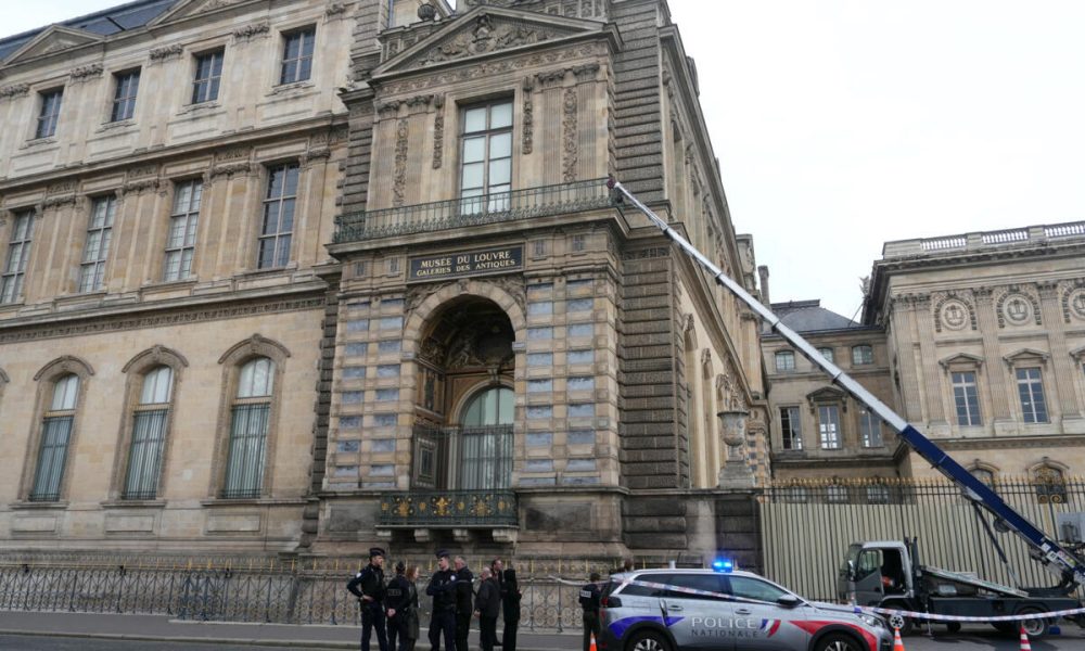 Louvre Museum heist: Thieves steal $102m worth of jewels in Paris