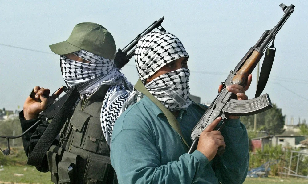 Policeman injured as armed robbers attack bank customer in Ibadan
