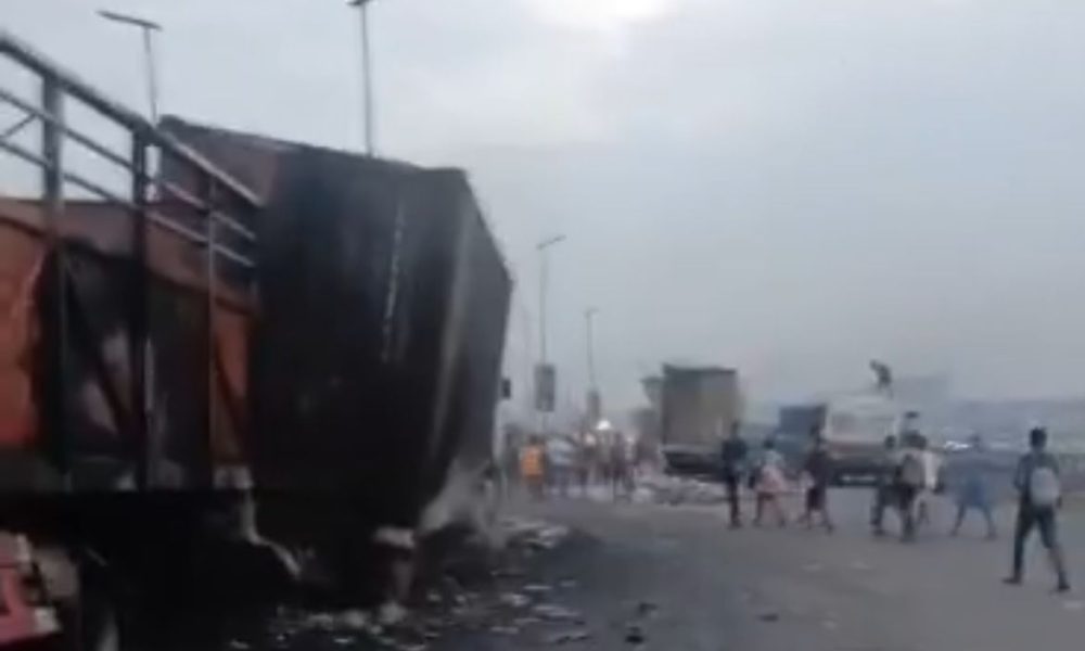 Major gridlock on Lagos-Ibadan Expressway as vehicles burn in crash