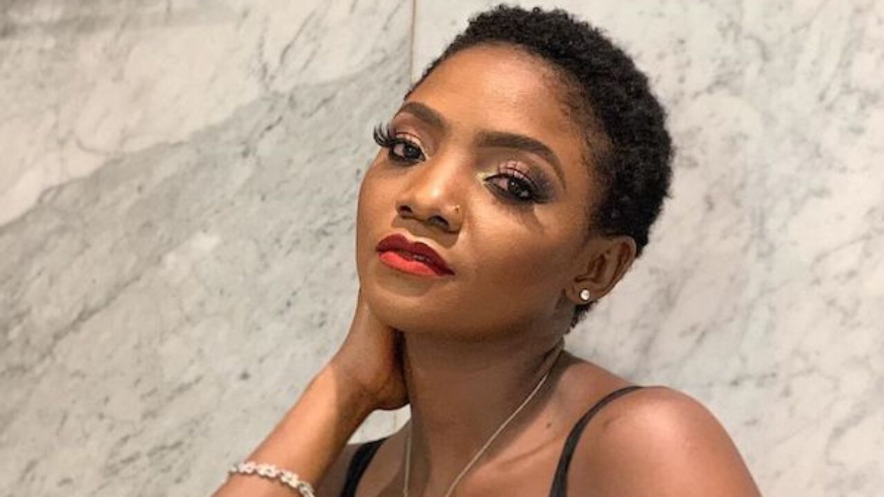 I wish Nigeria was a better country - Singer Simi
