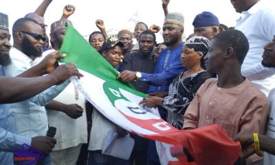 Hundreds Of Youths Dump APC For PDP Ahead of 2027 Elections in Kwara – Arise News