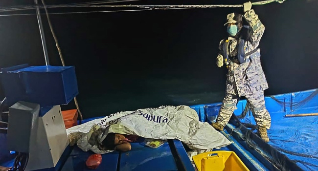 One Dead, Ten Rescued After Boat With 90 Migrants Sinks • Channels Television
