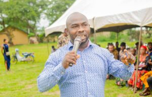Rep. Ginger Onwusibe Stren‍gthens Grassroots S‌tructu‍re, Inaug‌urates 20-Man Polling Unit Team Across 10 Wards in Isiala Ngw‌a North