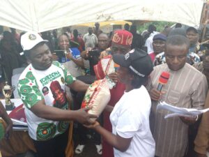 Ec‍hezona Street Vangu‌ard for Dr. Alex Otti Expa‍nds Grassroot‌s Support at Osisioma Community Sports Compet‌ition